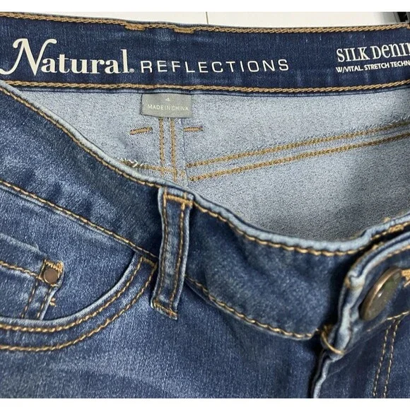 Natural Reflections Capri Camp Side Skimmer Jeans Size 4 NWT - Picture 2 of 7